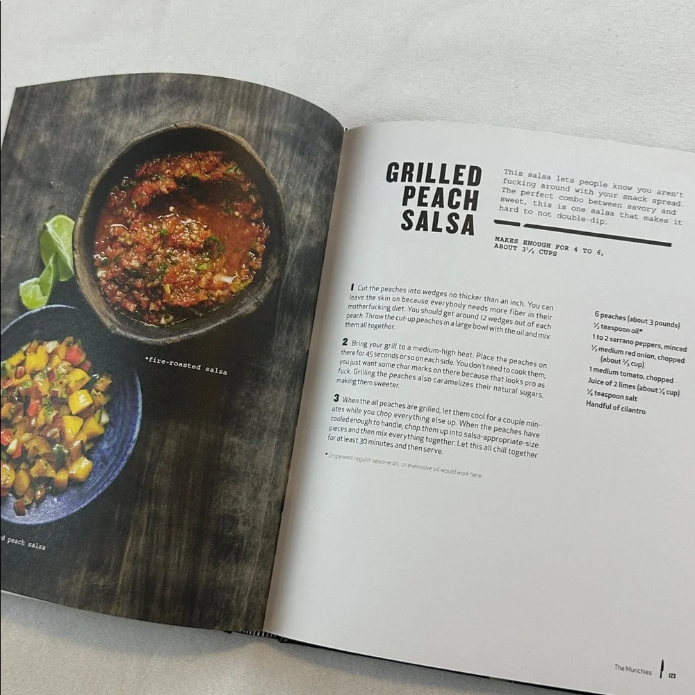Thug Kitchen: The Official Cookbook – Eat Like You Give a F*ck #1 NYT Bestseller